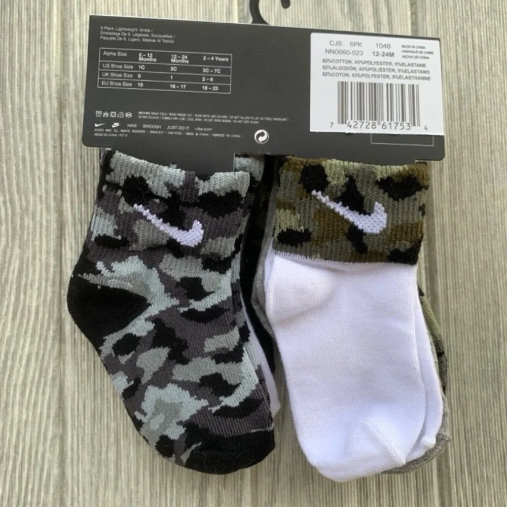 Nike Camo and Solid Infant Socks 6-Pack